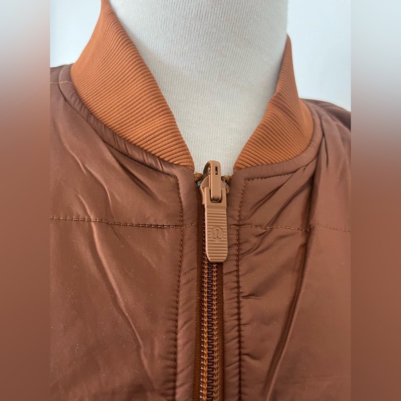 Brand New Lululemon Reversible Water-Repellant Non-Stop Bomber Vest - Picture 11 of 14